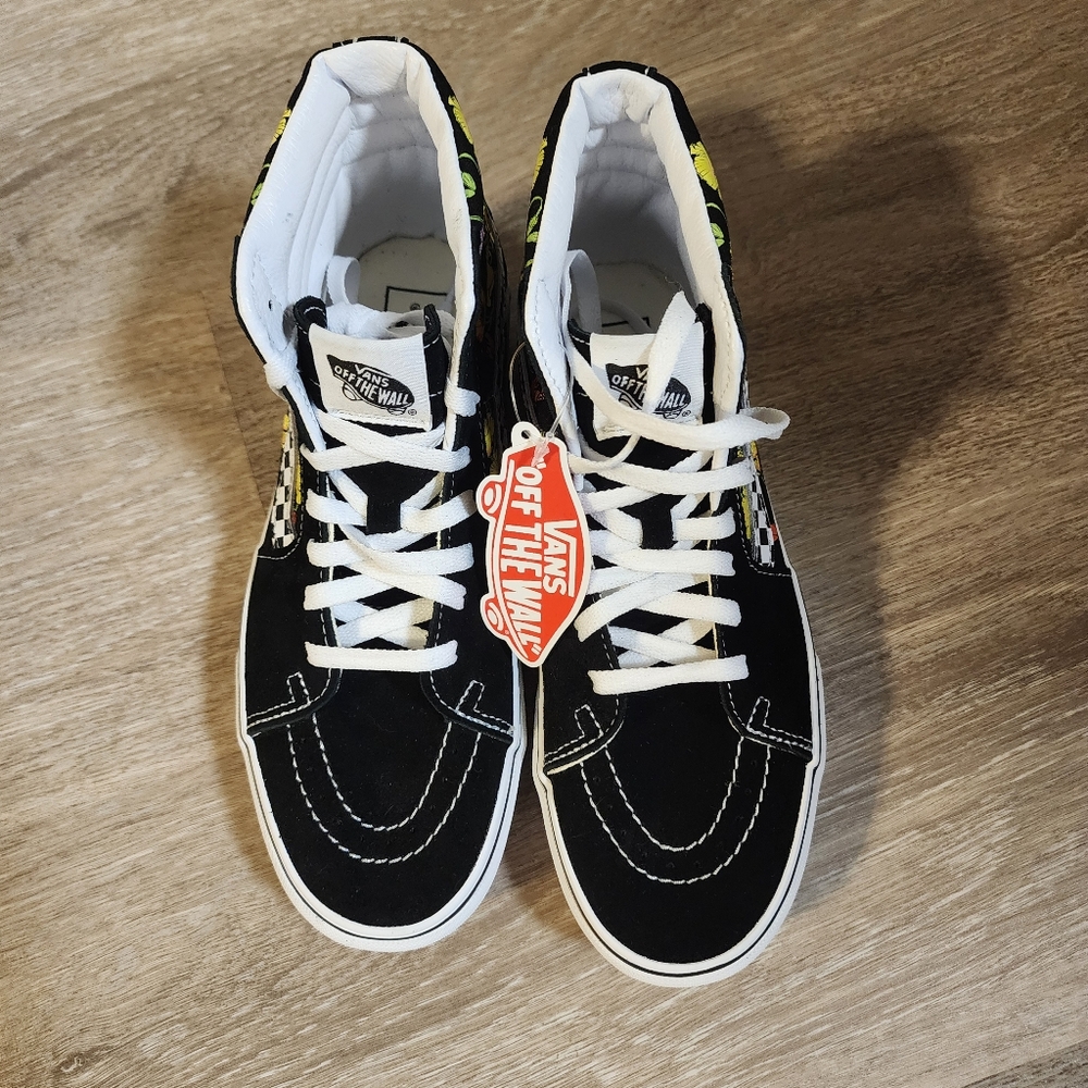 NWT Vans Black High-Tops with Floral and Checkered Design - Picture 2 of 8